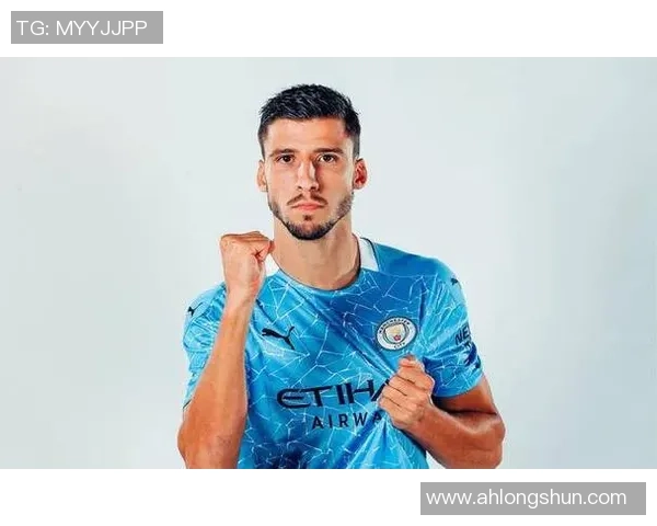 足球后卫中最帅球星排名揭晓 足球后卫中最帅球星排名揭晓